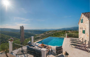 Awesome Home In Postira